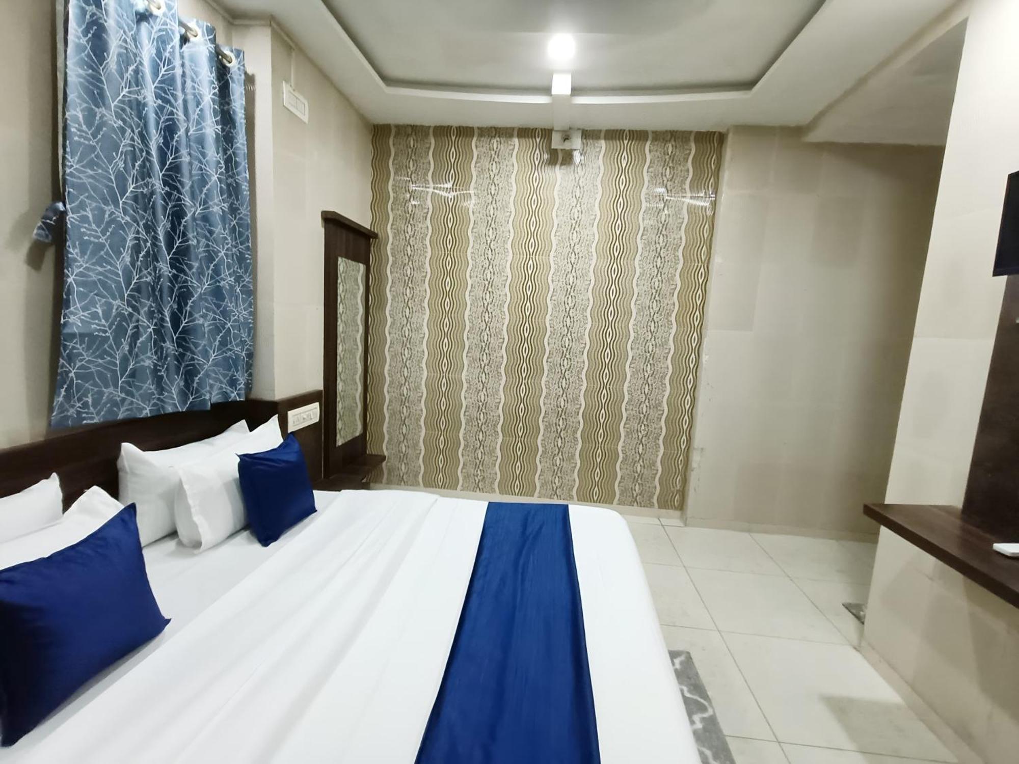 Hotel Shree Nath - 200 Meters From Dwarkadhish Temple ภายนอก รูปภาพ