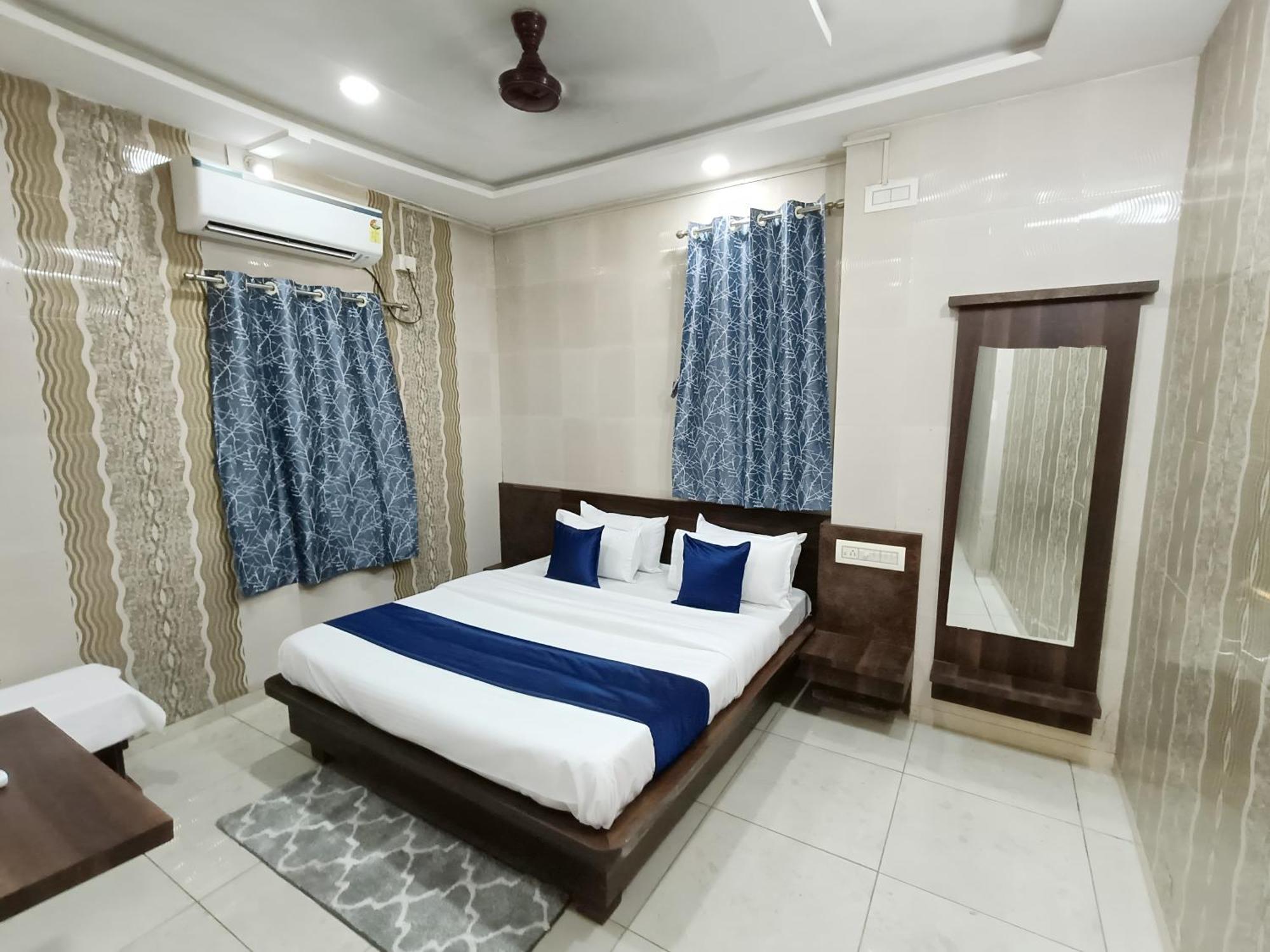 Hotel Shree Nath - 200 Meters From Dwarkadhish Temple ภายนอก รูปภาพ