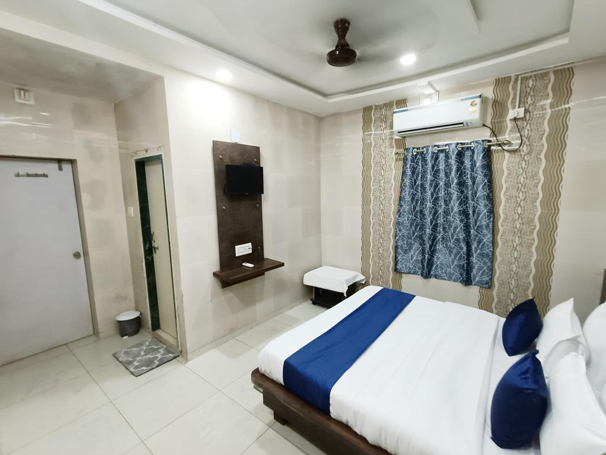 Hotel Shree Nath - 200 Meters From Dwarkadhish Temple ภายนอก รูปภาพ